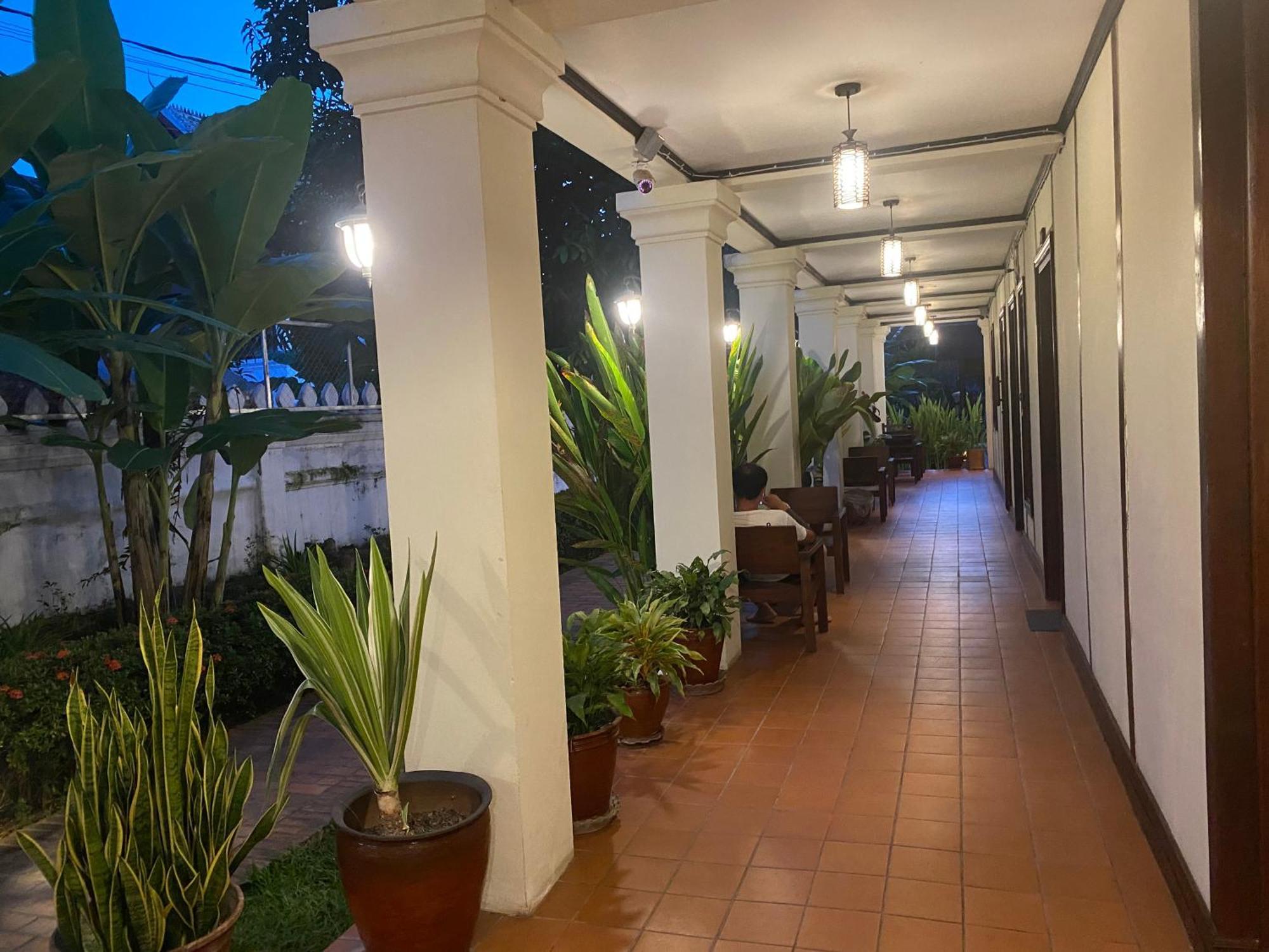 Luang Prabang Residence & Travel Екстериор снимка