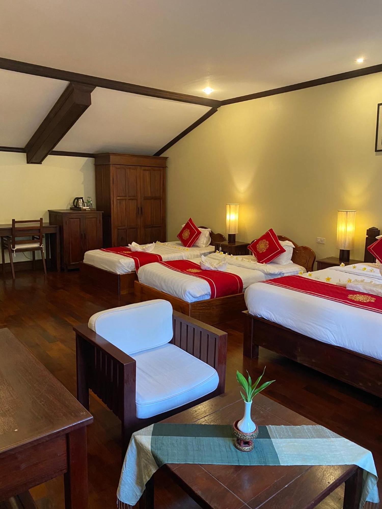 Luang Prabang Residence & Travel Екстериор снимка